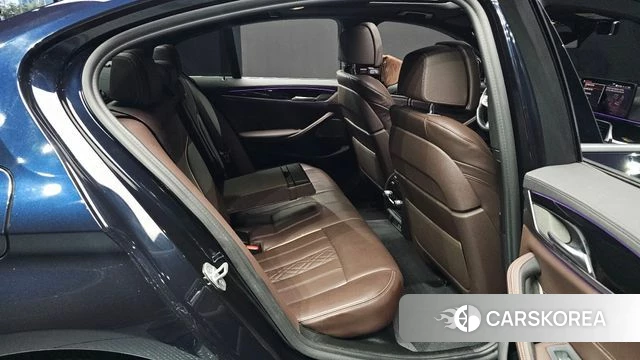 BMW 5 Series (G30) 2021 Черный из Кореи, фото 2