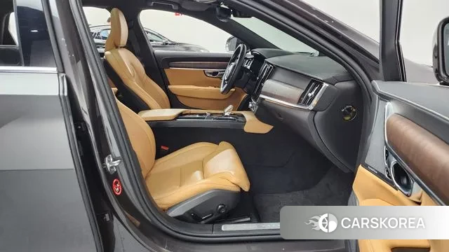 Volvo S90 2021 Серый из Кореи, фото 2