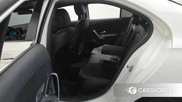 Mercedes-Benz A-Class W177 2022 Белый из Кореи, фото 2
