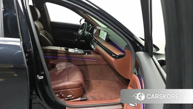 Genesis G90 (RS4) 2023 Черный из Кореи, фото 2