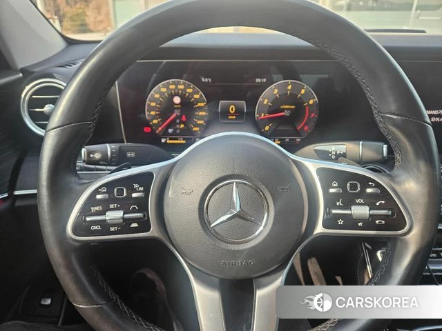 Mercedes-Benz E-Class W213 2020 Жемчужный цвет из Кореи, фото 2