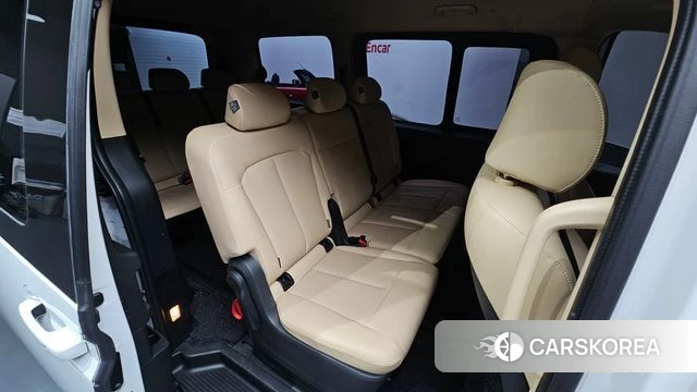Hyundai Staria 2023 Белый из Кореи, фото 2