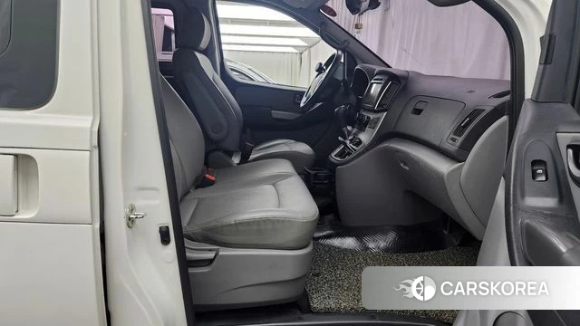 Hyundai The New Grand Starex 2018 Белый из Кореи, фото 2