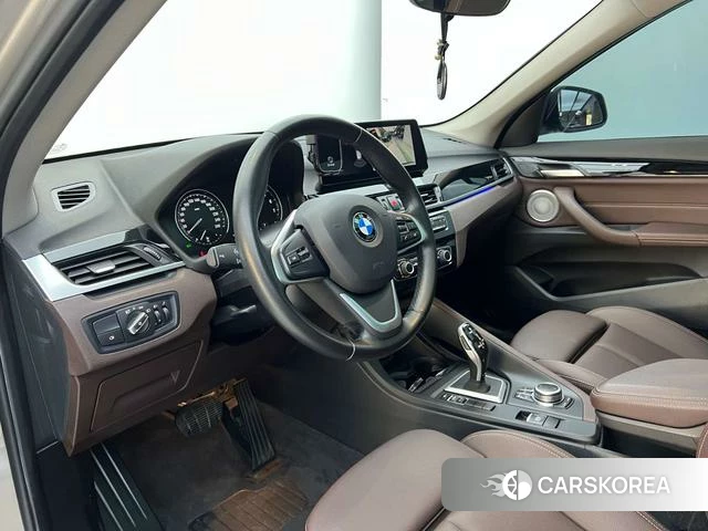 BMW X1 2021 Шампань из Китая, фото 2