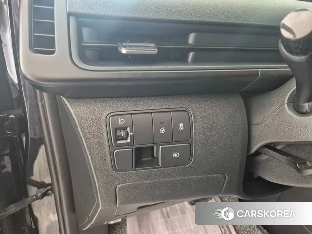 Hyundai Staria 2023 Серый из Кореи, фото 2