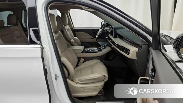 Lincoln Aviator 2nd generation 2020 Белый из Кореи, фото 2