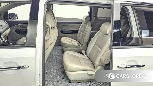 Kia The New Carnival 2019 Белый из Кореи, фото 2