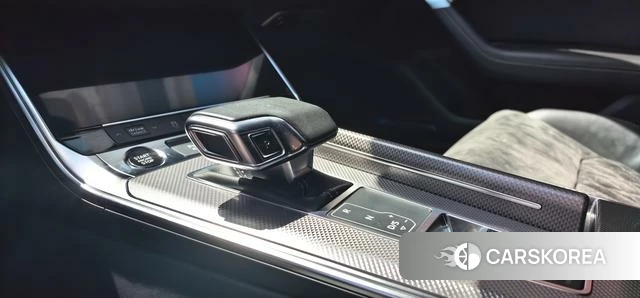 Audi A6L 2021 Черный из Китая, фото 2