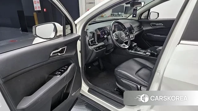 Kia Sportage 5th Generation 2022 Белый из Кореи, фото 2