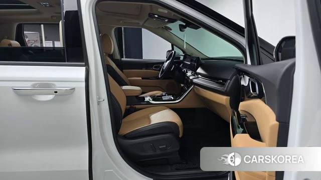 Kia Carnival 4th generation 2023 Белый из Кореи, фото 2