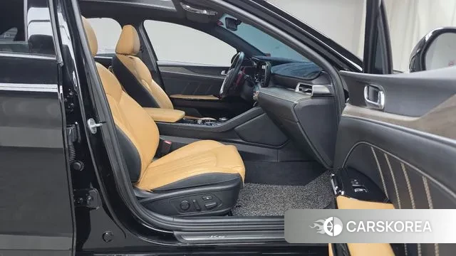 Kia K5 3rd generation 2021 Черный из Кореи, фото 2