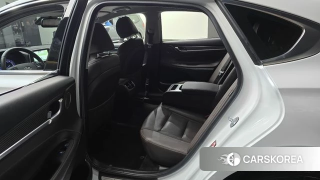 Hyundai Grandeur IG Hybrid 2018 Белый из Кореи, фото 2