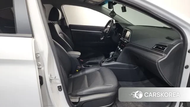 Hyundai The New Avante AD 2019 Белый из Кореи, фото 2