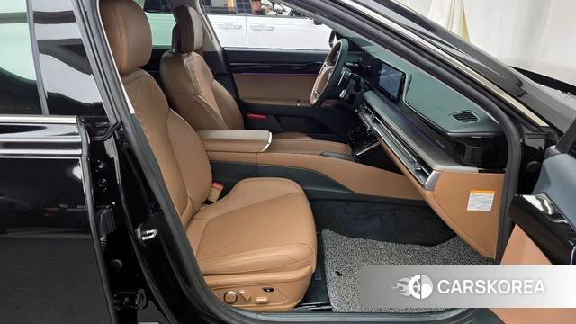 Hyundai Grandeur Hybrid (GN7) 2023 Черный из Кореи, фото 2