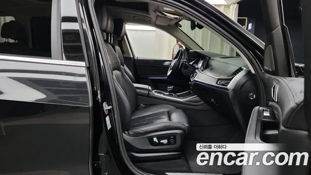 BMW X7 (G07) 2021 Черный из Кореи, фото 2