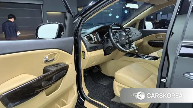 Kia The New Carnival 2019 Черный из Кореи, фото 2