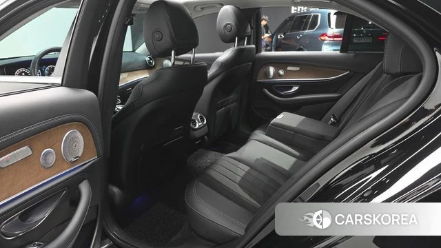 Mercedes-Benz E-Class W213 2020 Черный из Кореи, фото 2