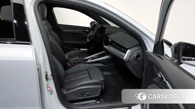 Audi S3 (8Y) 2023 Белый из Кореи, фото 2