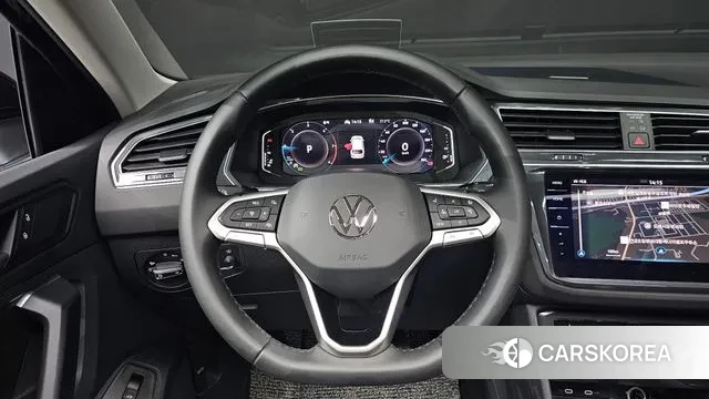 Volkswagen Tiguan second Generation 2024 Черный из Кореи, фото 2