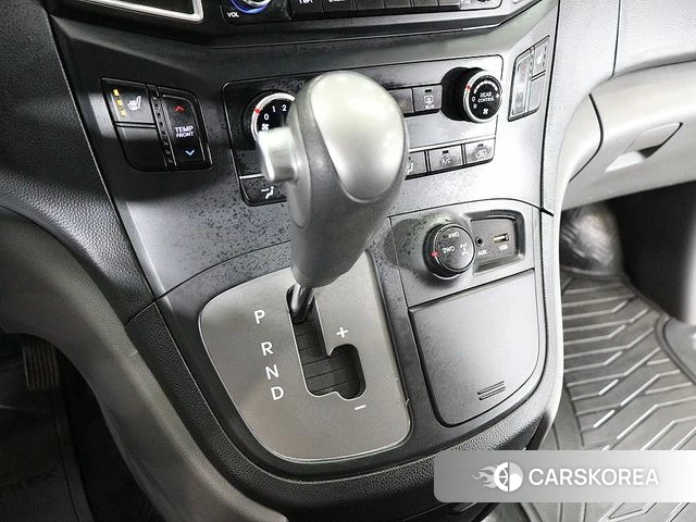 Hyundai The New Grand Starex 2020 Серебристо-серый из Кореи, фото 2