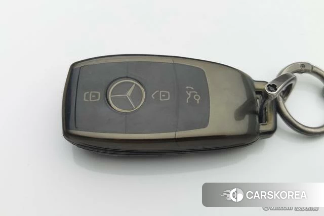 Mercedes-Benz EQC 2021 Белый из Китая, фото 2