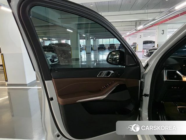 BMW X5 (G05) 2026 Белый из Кореи, фото 2