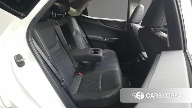 Lexus NX350h Second generation 2024 Белый из Кореи, фото 2