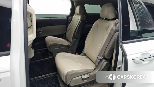 Kia Carnival 4th generation 2022 Белый из Кореи, фото 2
