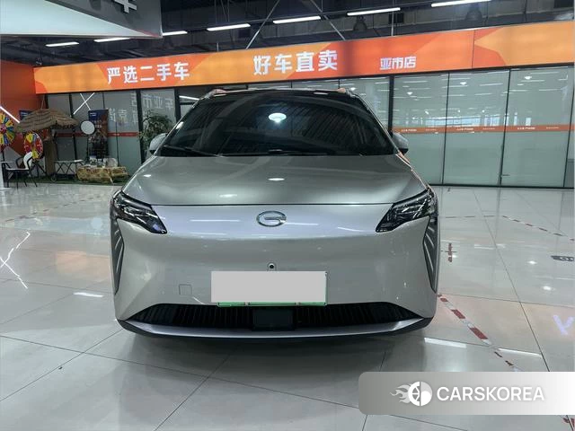 Aian AION Y 2023 Серебристо-серый из Китая, фото 2