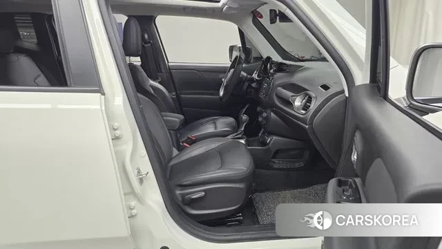 Jeep Renegade 2019 Белый из Кореи, фото 2