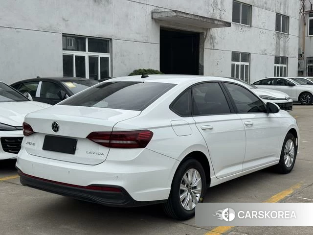 Volkswagen Lavida 2024 Белый из Китая, фото 2