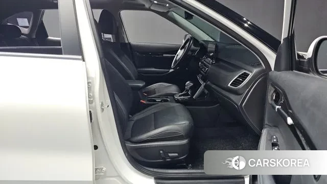 Kia Seltos 2021 Белый из Кореи, фото 2