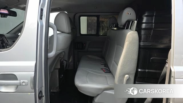 Hyundai The New Grand Starex 2018 Серебристо-серый из Кореи, фото 2