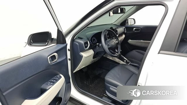 Hyundai Venue 2022 Белый из Кореи, фото 2