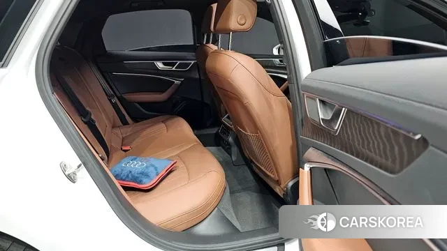 Audi A6 (C8) 2023 Белый из Кореи, фото 2