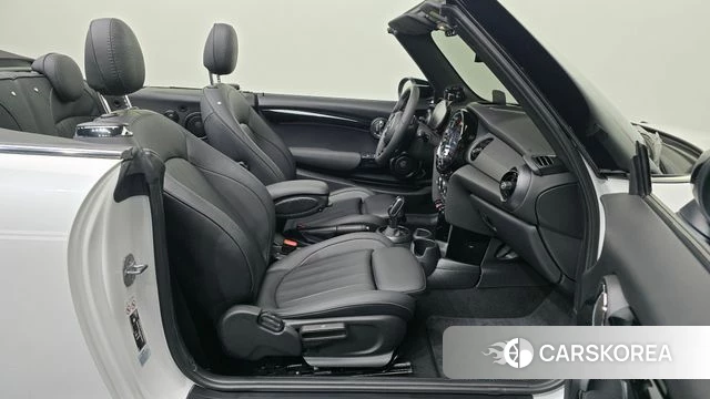 Mini Cooper S Convertible 2023 Белый из Кореи, фото 2