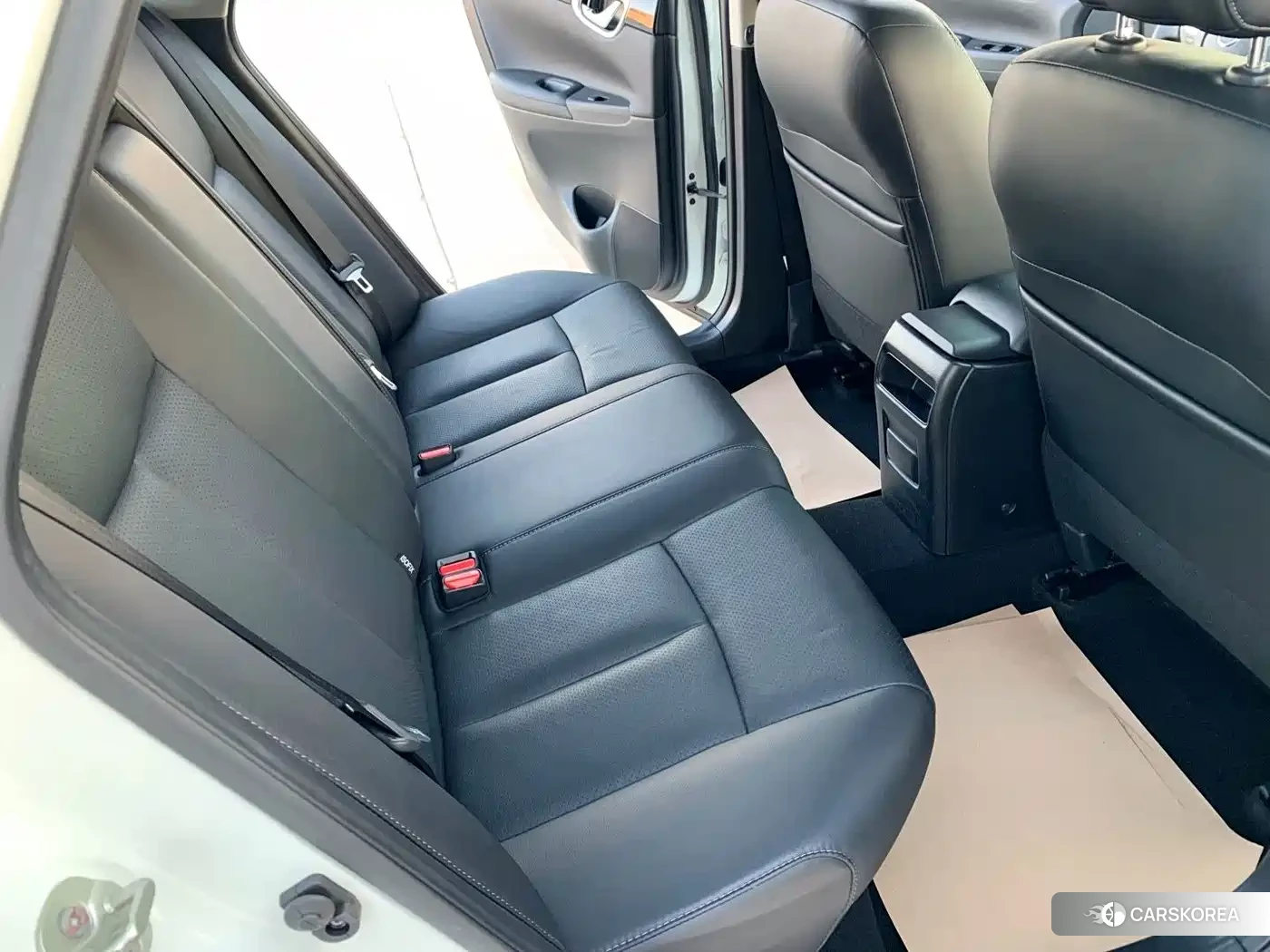 Nissan Sylphy 2024 Белый из Китая, фото 2