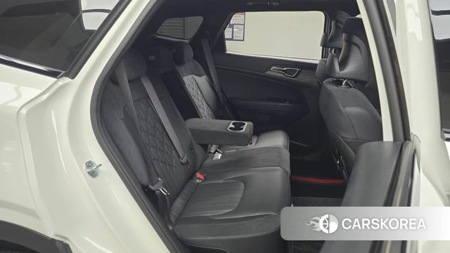 Kia Sportage 5th Generation Hybrid 2024 Белый из Кореи, фото 2