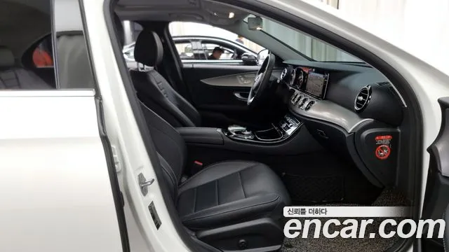 Mercedes-Benz E-Class W213 2018 Белый из Кореи, фото 2