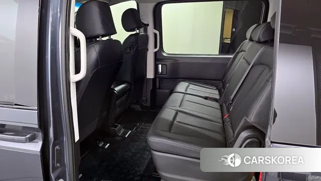 Hyundai Staria 2023 Серый из Кореи, фото 2