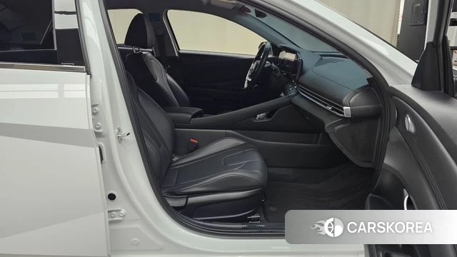 Hyundai Avante (CN7) 2022 Белый из Кореи, фото 2