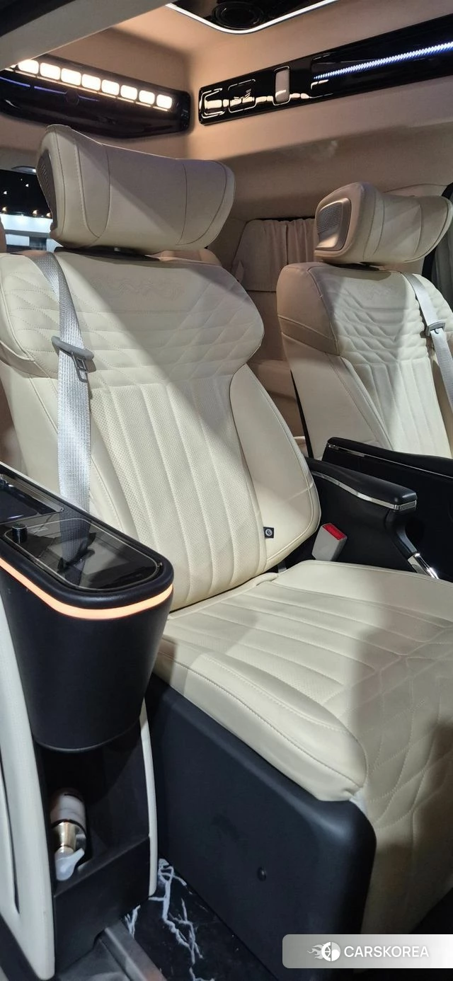 Kia The New Carnival 4th Generation 2025 Черный из Кореи, фото 2