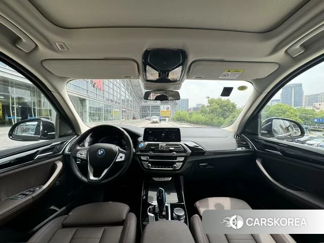 BMW iX3 2021 Темно-серый из Китая, фото 2