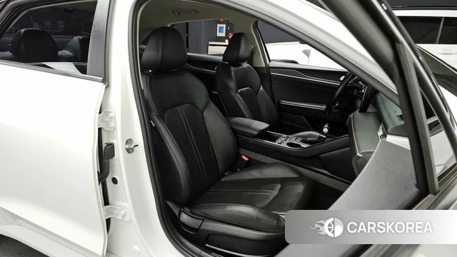 Kia K5 3rd generation 2022 Белый из Кореи, фото 2