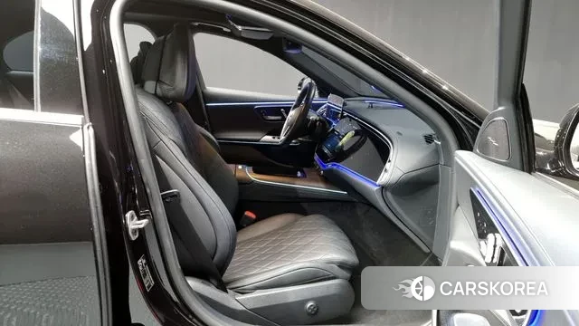 Mercedes-Benz E-Class W214 2024 Черный из Кореи, фото 2