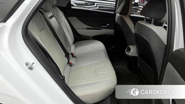 Hyundai Avante (CN7) 2021 Белый из Кореи, фото 2