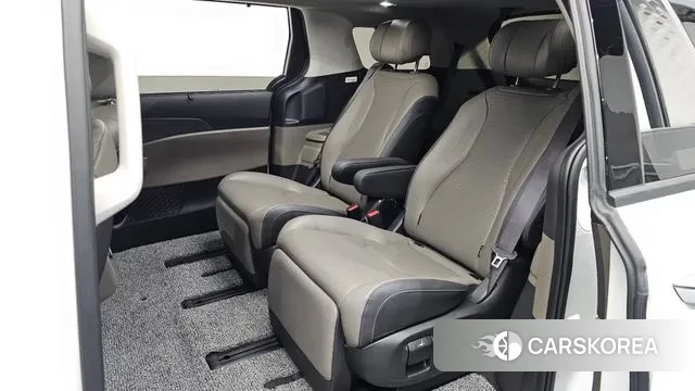 Kia The New Carnival 4th Generation 2023 Белый из Кореи, фото 2