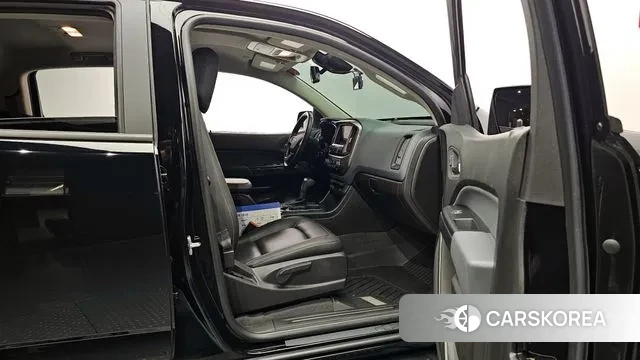 Chevrolet (GM Daewoo) Real New Colorado 2021 Черный из Кореи, фото 2