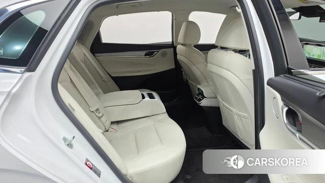 Hyundai The New Grandeur IG Hybrid 2022 Белый из Кореи, фото 2
