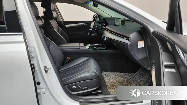 Genesis Electrified G80 (RG3) 2022 Белый из Кореи, фото 2